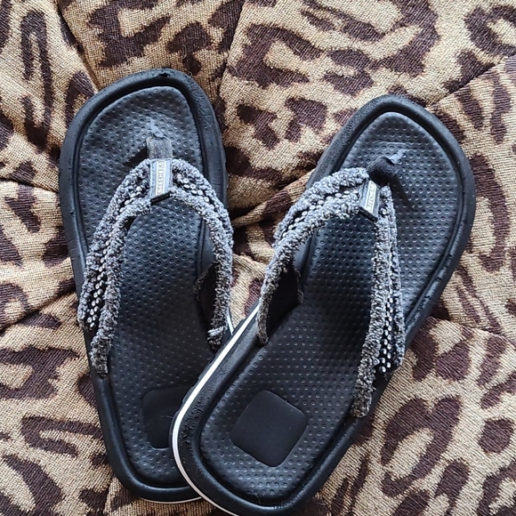 Skechers Sandals - Picture 6 of 12